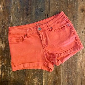 BDG Women’s Mid Rise Alexa Shorties, Size 28W